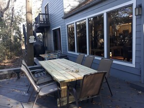 Added an 8 ft outdoors dining table, December 2020