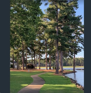 Ranked #1 on Lake Oconee - Amazing  House on Lake Oconee( Great Waters-9th hole)