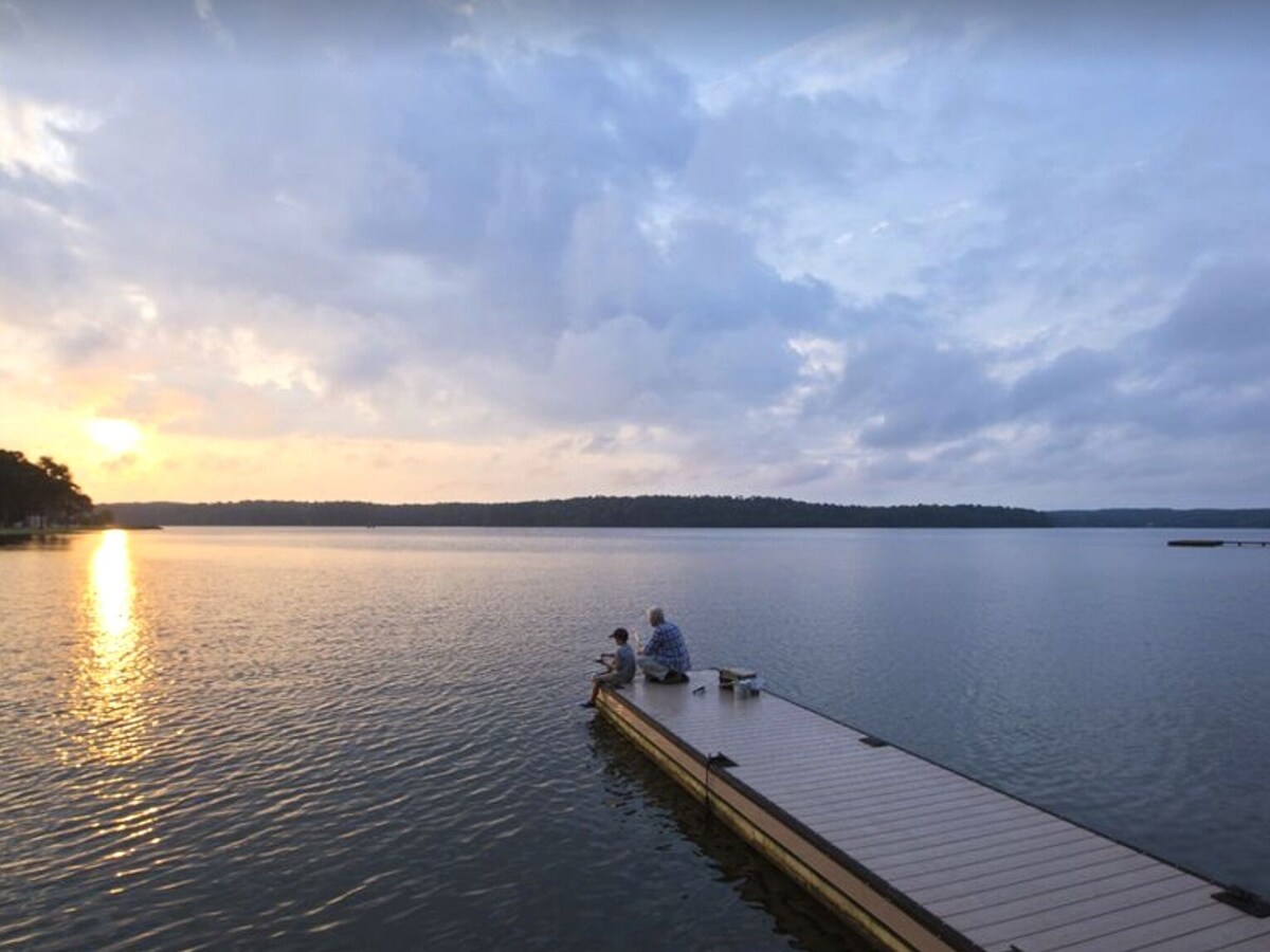Ranked #1 on Lake Oconee – Amazing House in Reynolds (Great Waters-9th hole)