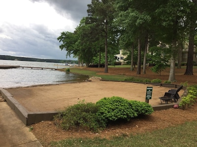 Ranked #1 on Lake Oconee - Amazing  House on Lake Oconee( Great Waters-9th hole)