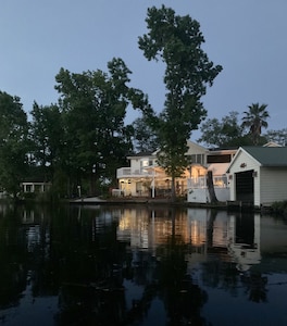  Beautiful Lowcountry house on the New River between Savannah and Hilton Head