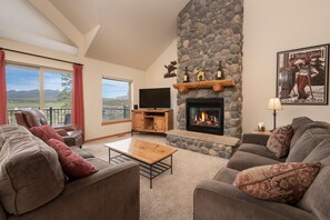 Floor to Ceiling Fireplace