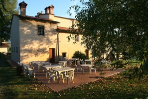Eigentum, Haus, Gebäude, Zuhause, Baum, Grundeigentum, Hinterhof, Himmel, Estate, Hütte