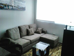 FLAT 4 2D CERCA A MIRAFLORES (10 MIN)