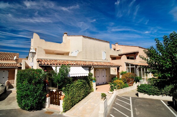 Your beautiful holiday rental is great in any season.