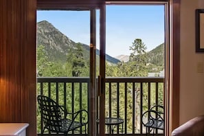 Excellent forested views