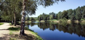 You will love to enjoy a relaxing vacation at this prime destination!