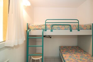 Drift to sleep in the Single beds.
