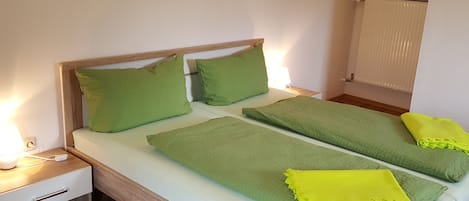 Ferienwohnung Reiteralm, 2-4 Personen, 2 Schlafzimmer, 2 Bäder, Balkon, 54 qm-Schlafzimmer 1 Fewo Reiteralm