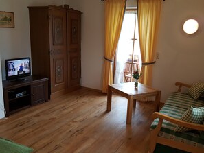 Ferienwohnung Hochkalter, 2 Personen, Balkon mit Bergblick, 36 qm-Wohn-Schlafraum Fewo Hochkalter