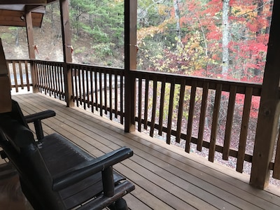 Private Dollywood/Pigeon Forge Cabin, 1.5 Miles from Parkway, Mtn View