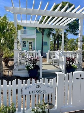 Front of Cottage with Outdoor Seating