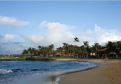 Marriott Waiohai -Premier Beachfront Resort