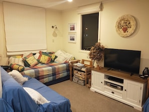 Upstairs living room - open plan 