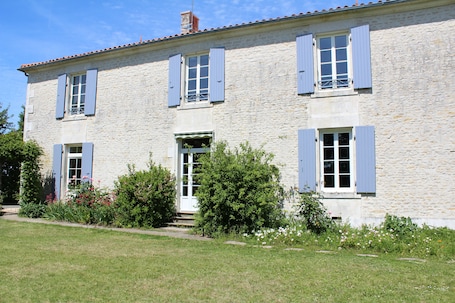Gßte 4**** "le Mûrier du Marais Poitevin" 12 à 14 personnes