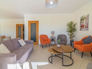 Pièce, Salon, Propriété, Meubles, Design Intérieur, Table, Maison, Bâtiment, Immobilier, Sol
