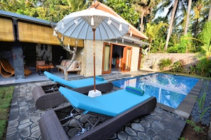 Private Pool Villa at Air Sanih