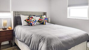 05_The Second Bedroom Offers A Luxurious Queen-Size Bed