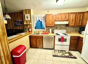 Full kitchen