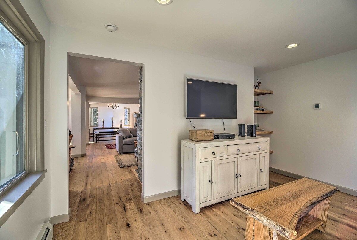 Plattsburgh Home w/ Deck on Lake Champlain