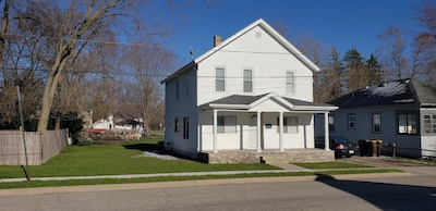 Downtown Ionia 2 Story Cottage