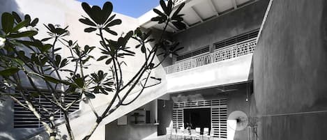 Courtyard, Gallery Residence