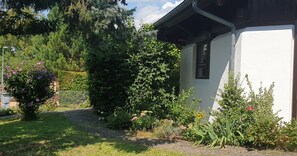Hausseite Richtung Garten