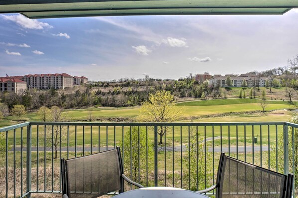 Branson Vacation Rental | 2BR | 2BA | 1,250 Sq Ft | Step-Free Access