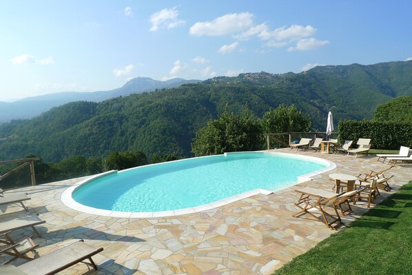 Fabulous infinity pool