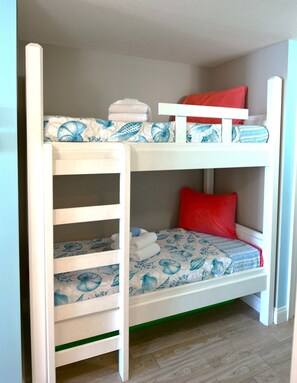 Bunks directly across from 2nd Full Bath