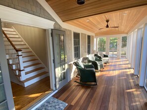 New screened farmers porch for 2021