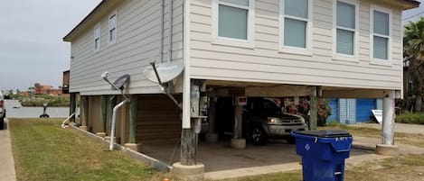 Front of House with Back towards Intracostal Waterway