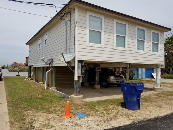 Front of House with Back towards Intracostal Waterway