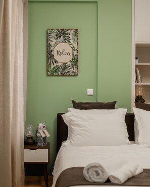 King Size Double Bedroom, 200 cm x 180 cm