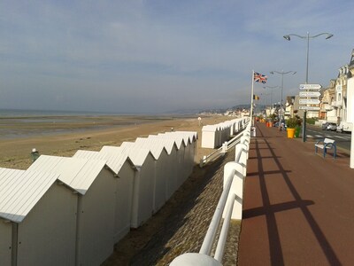 Cottage with terrace 300 m villers sur mer beach