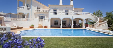 The stunning Casa Golfinho