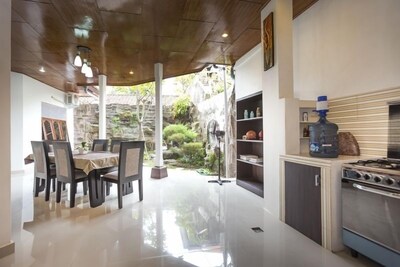 Luxury & Stylish 5 bedroom villa, Sanur