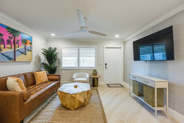 Naples Vacation Rental | Studio | 1BA | 405 Sq Ft | Step-Free Access