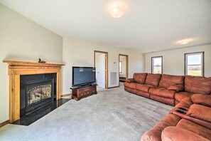 Living Room | Central A/C & Heating