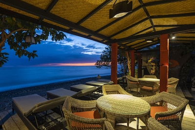 AMED Beachfront and Sea View cottage