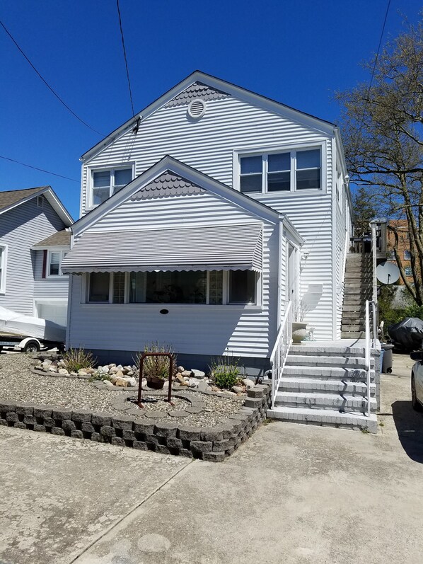 Street View of the front of the house