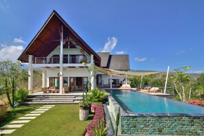 PRIVATE Villa - Panoramic Views of BALI