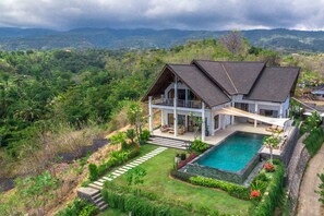 PRIVATE Villa - Panoramic Views of BALI