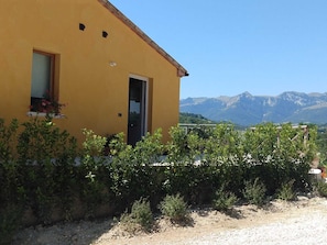 The apartment is completely independent and has a large front entrance.
