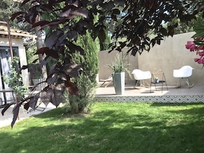 jardin terrasse atelier gite