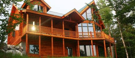 Stunning log cabin with beautiful views of Sunday River's White Cap Mountain.