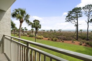 Large Balcony - 180 Degree Unobstructed Ocean Views (looking North)