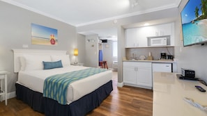 Bedroom - Kitchenette