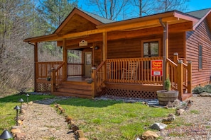 Smoky Mountain Cabin - Bear Run - Covered Entry Deck with Rocking Chairs