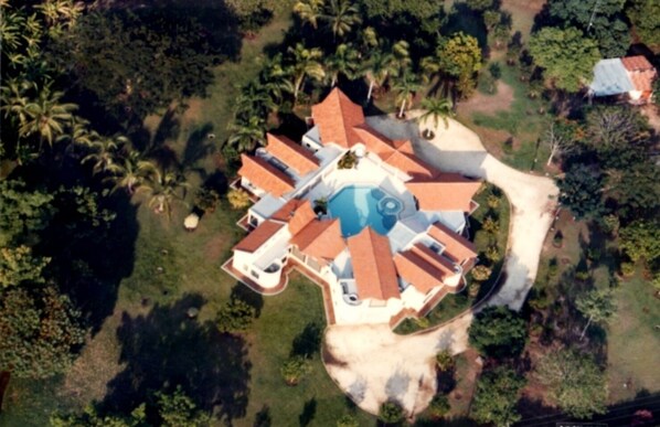 CASA CAMPESTRE FINCA ALCARAVAN